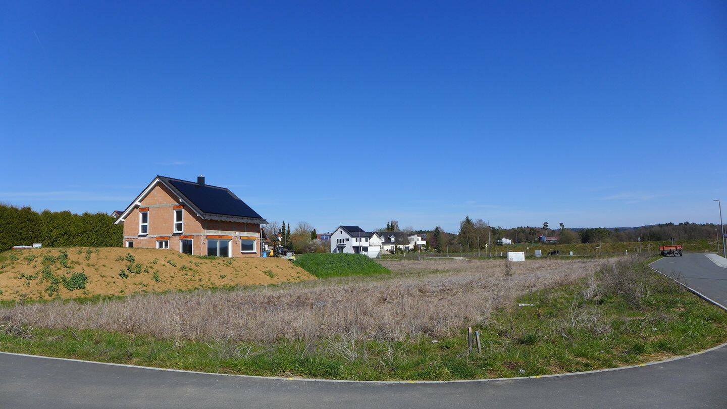 Naturverbundenes Leben – Ruhige, sonnige Baugrundstücke in Krögelstein, 96142 Hollfeld