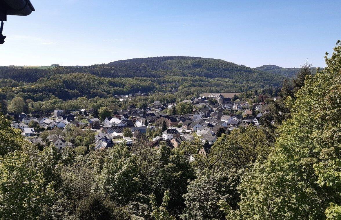 Einzigartiges Anwesen in unverbaubarer Südlage – traumhaftes Naturgrundstück in Kreuzau-Bilstein, 52372 Kreuzau