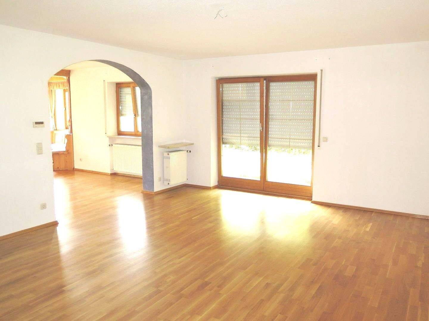Großes freistehendes Wohnhaus – mit Büro-Möglichkeit/en usw. …, 84518 Garching a.d. Alz