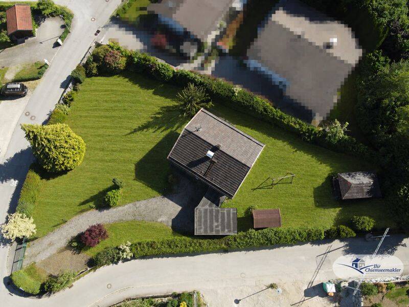Großzügiges Baugrundstück mit Altbestand & Bergblick in begehrter Lage von Rimsting, 83253 Rimsting