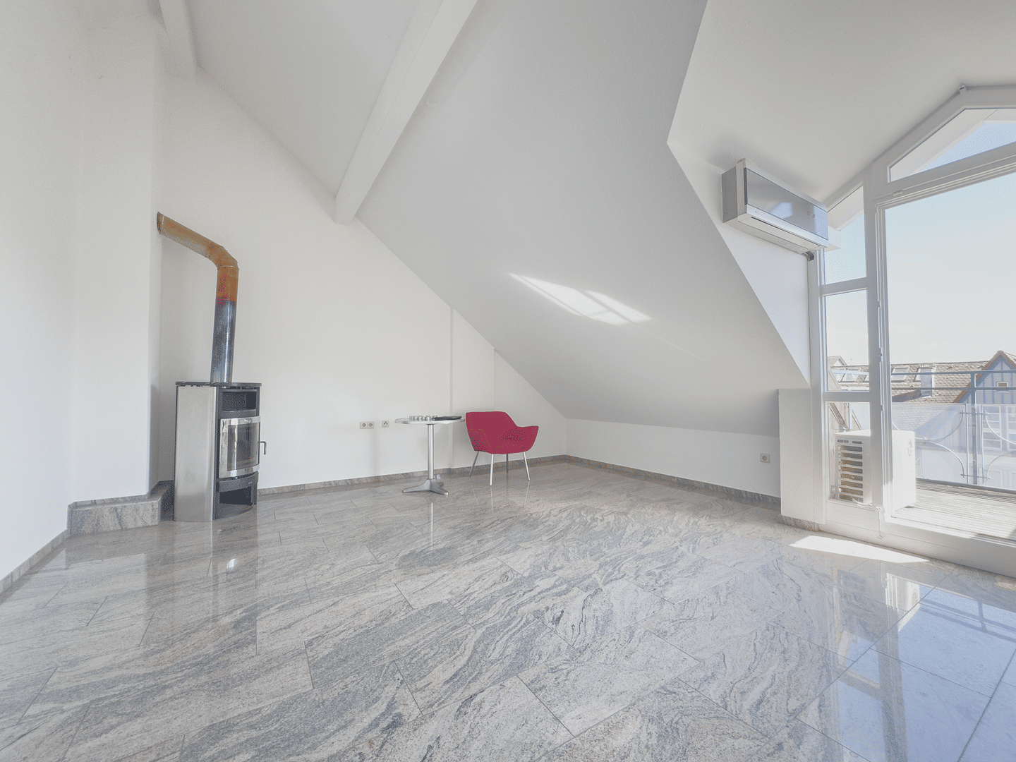 Exklusive Maisonette-Wohnung in der Waldshuter Altstadt – Leben auf höchstem Niveau, 79761 Waldshut-Tiengen