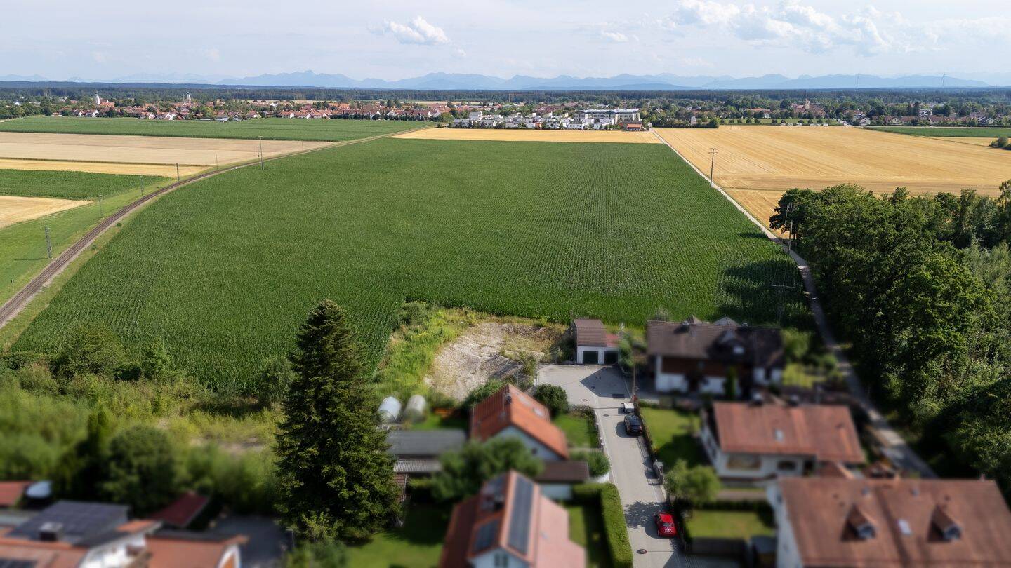 QQI: Grundstück am Feld in Höhenkirchen-Siegertsbrunn, 85635 Höhenkirchen-Siegertsbrunn