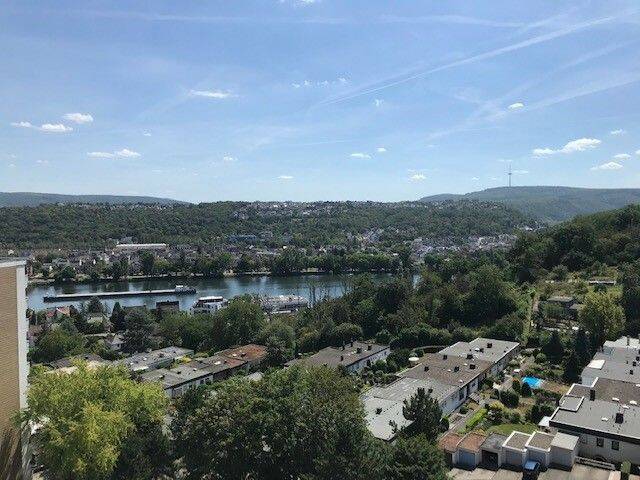 Über den Dächern von Koblenz – gemütliche 1,5-Zimmer-Wohnung mit Balkon, 56072 Koblenz (Güls Metternich Rübenach)