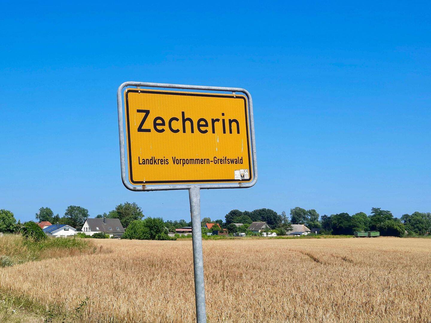 Baugrundstück mit Blick auf Wiesen und Felder in Zecherin bei Wolgast auf der Ostseeinsel Usedom, 17449 Mölschow
