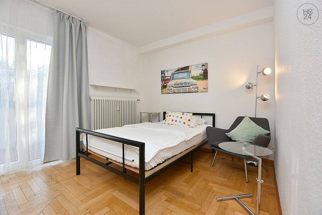 Modern möbliertes WG-Zimmer  in Böblingen, 71032 Böblingen