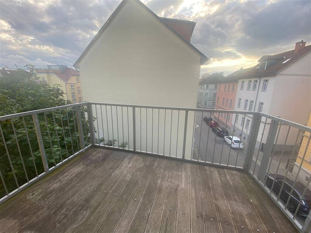 Weimar* Nordvorstadt* helle 3 Zimmer-Whg mit Balkon*Tageslichtbad* neuer Laminatboden *san. Altbau*, 99423 Weimar (Altstadt Innenstadt Nordvorstadt Südstadt Westvorstadt)