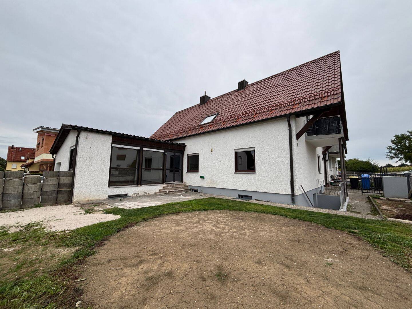 Großzügiges Einfamilienhaus in Aichach-Untergriesbach, 86551 Aichach