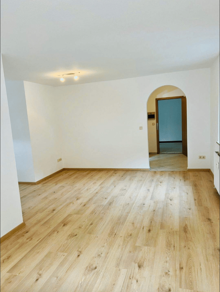 +++WUNDERSCHÖNE HELLE WOHNUNG ZWEI-ZIMMERWOHNUNG IN WEIHERHOF+++, 90513 Zirndorf