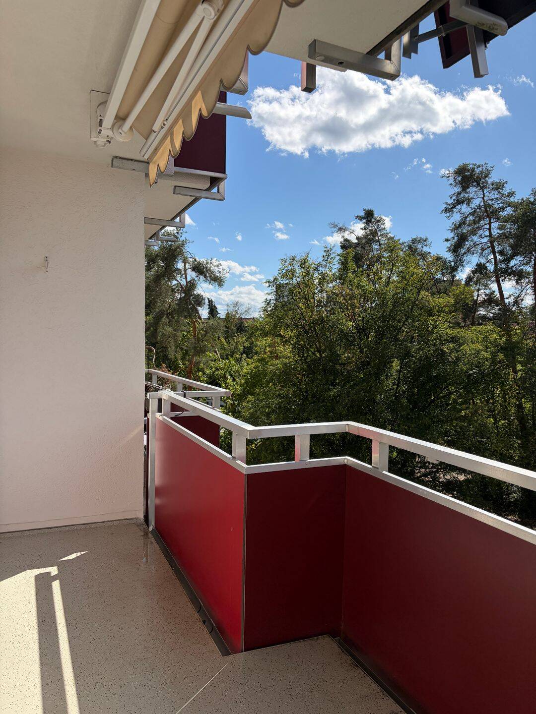 In der Sebaldussiedlung! 2 Zimmer-Wohnung mit Loggia, Einbauküche und Tageslicht-Bad!, 91058 Erlangen (Bruck Eltersdorf Erlangen-Süd Sebaldussiedlung Tennenlohe)