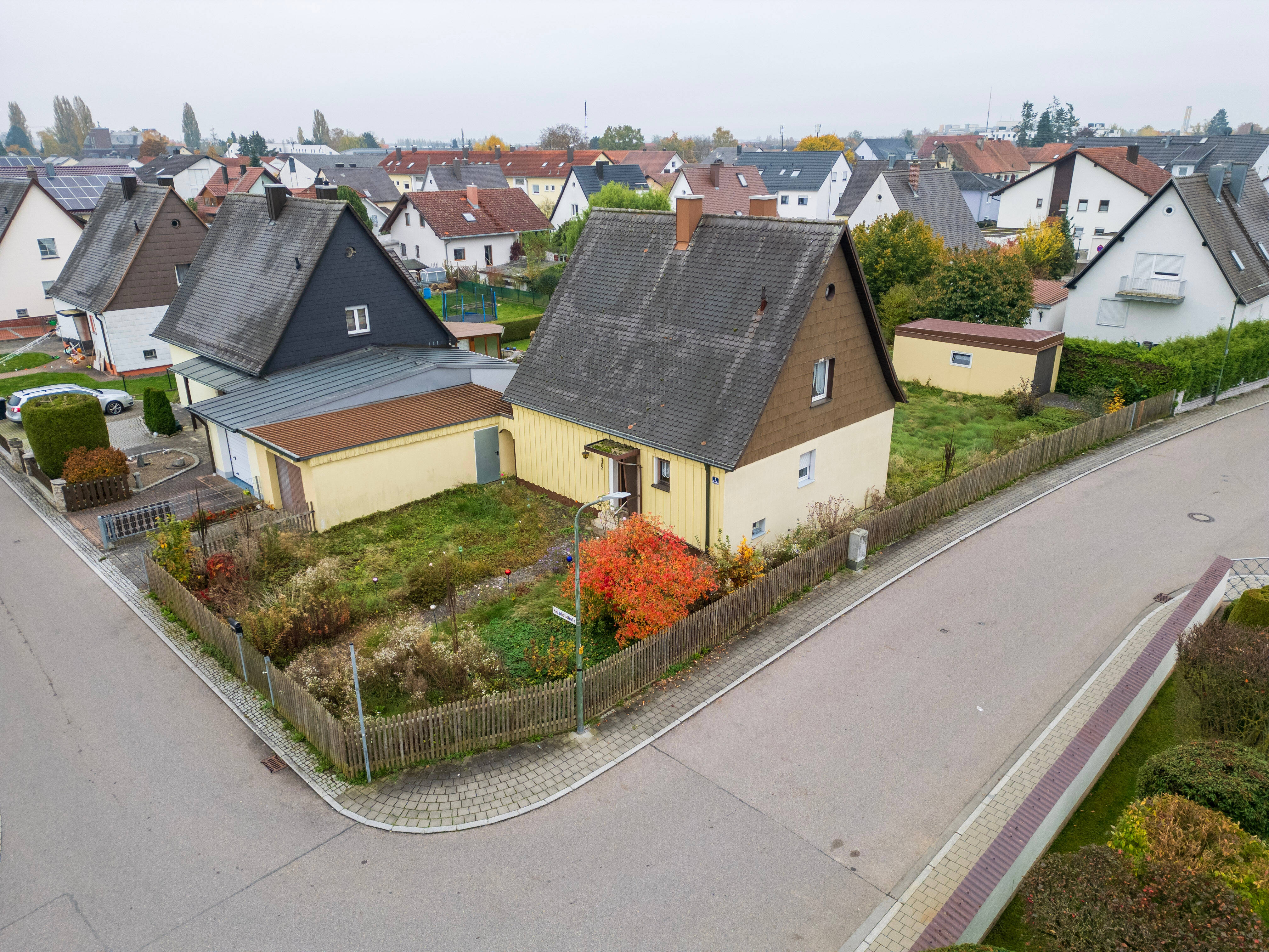 Eckgrundstück mit Altbestand in Gaimersheim | Mittlere Heide, 85080 Gaimersheim