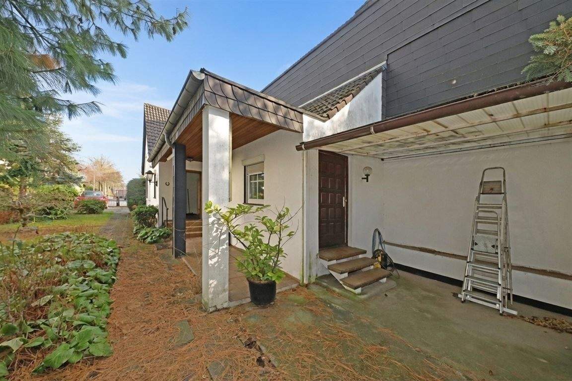 Immobilien-Richter: Baugrundstück in Düsseldorf Unterrath, 40468 Düsseldorf (Derendorf Golzheim Lichtenbroich Stockum Unterrath)