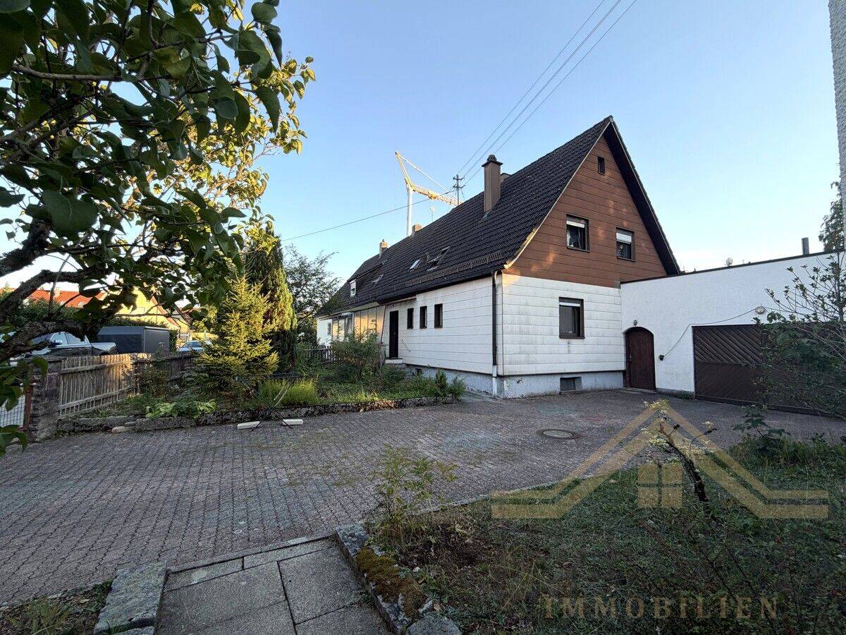 Schönes Grundstück mit Altbestand in guter Lage Grasbrunn-Neukeferloh bei München, 85630 Grasbrunn