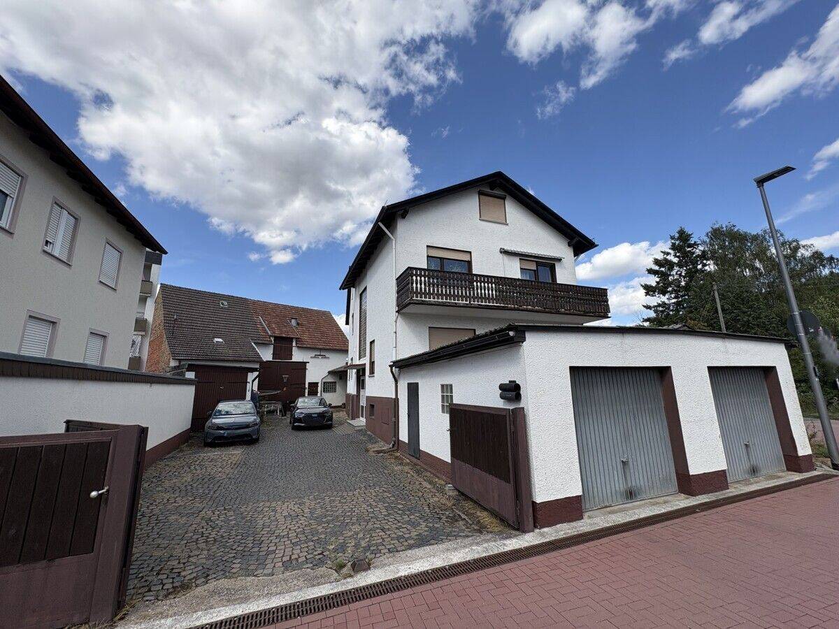 „Seltene Gelegenheit“ –  Vielfältige Möglichkeiten auf 1.192 m² Grundstück in Taunusstein, 65232 Taunusstein