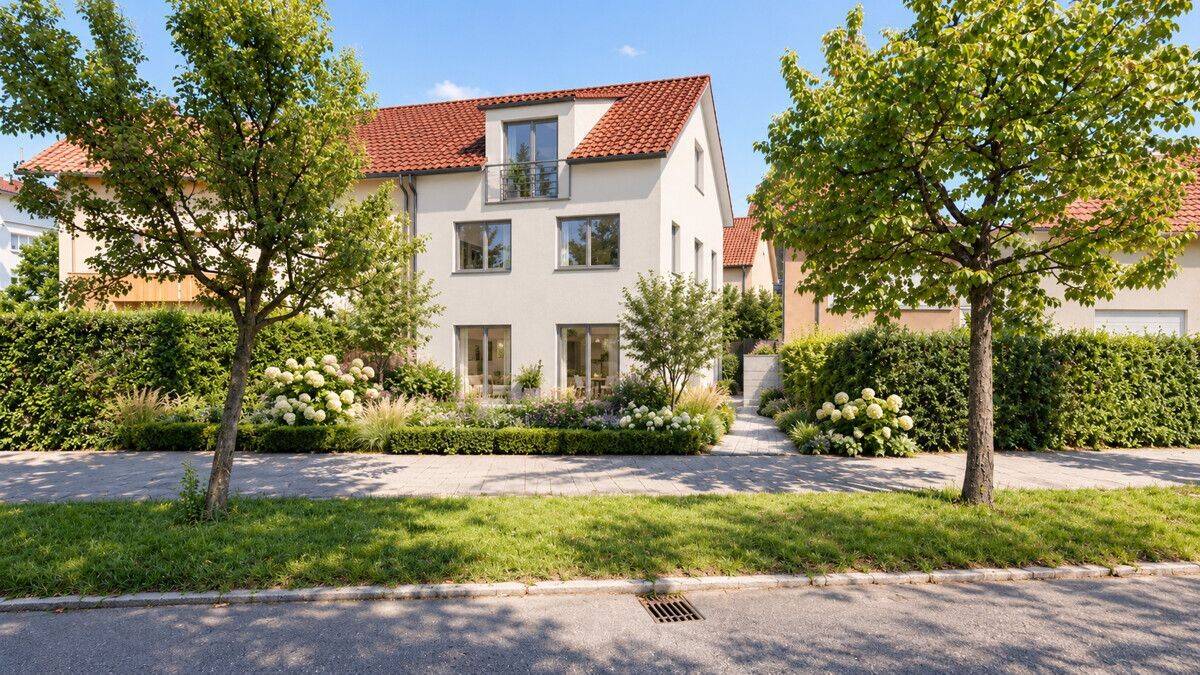 Rottweil: Bauplatz mit projektiertem und genehmigtem Einfamilienhaus, 78628 Rottweil