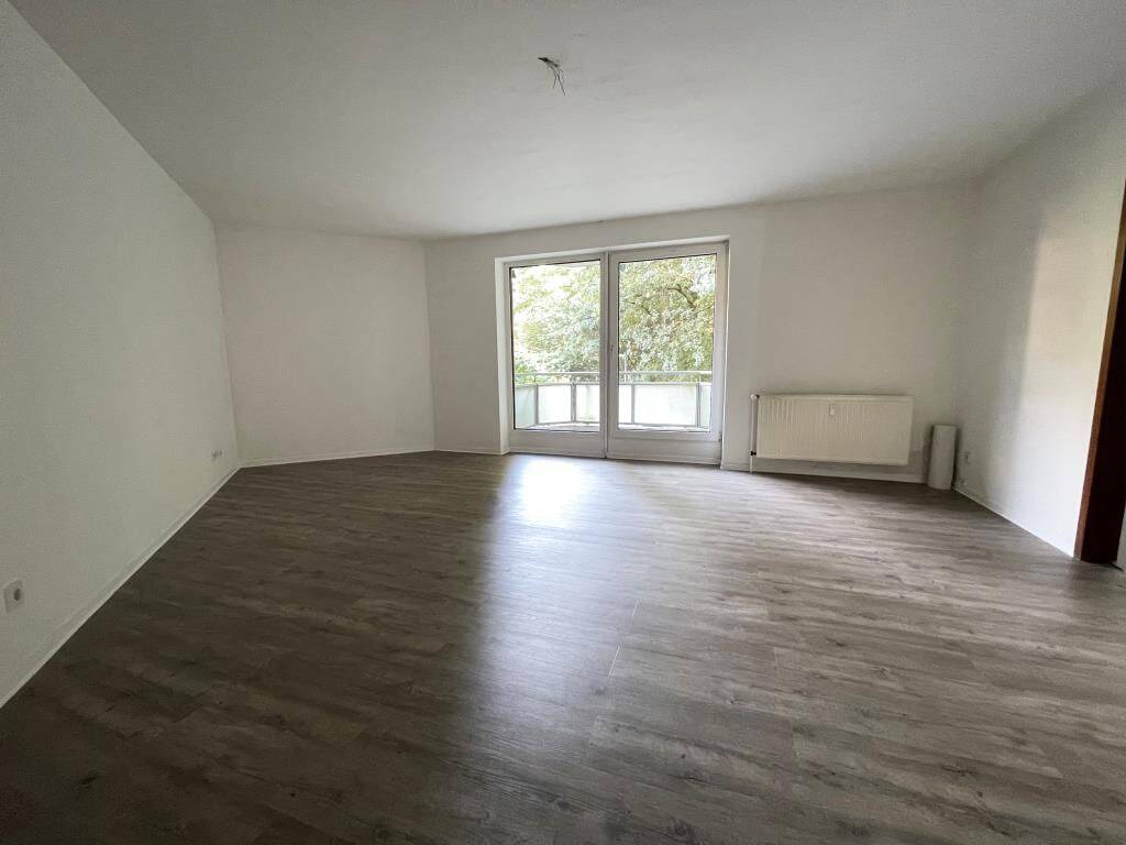 Sonnige 3-Zimmer Wohnung in beliebter Lage in Schnelsen!, 22457 Hamburg (Eimsbüttel Eidelstedt Niendorf Schnelsen)