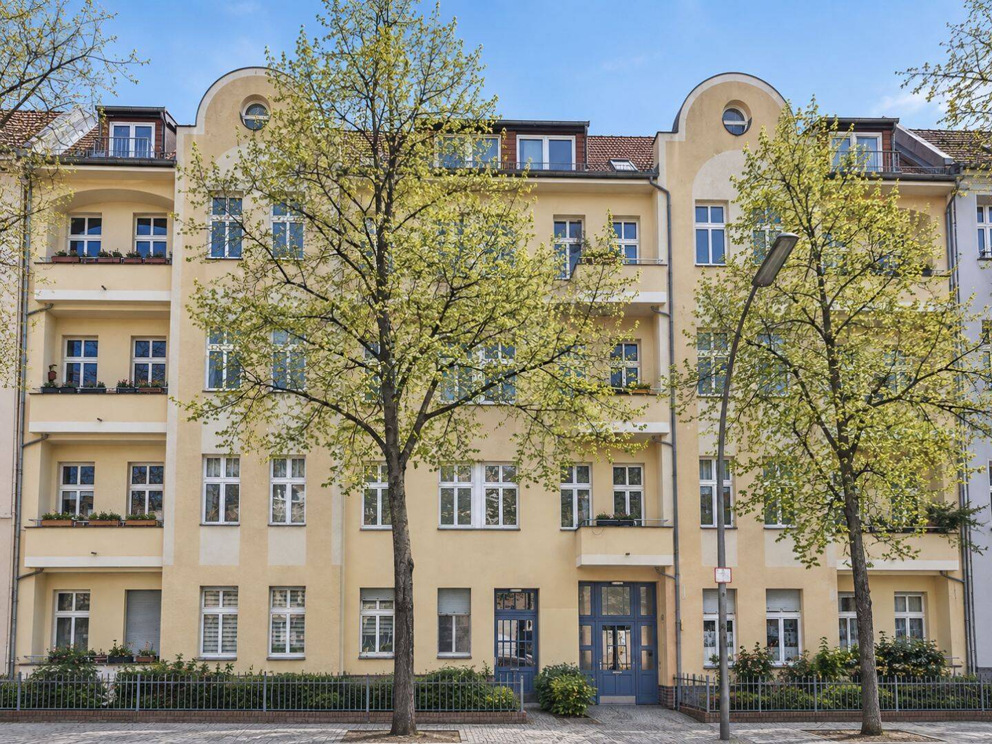74 m² zum Ankommen: Helle Altbauwohnung mit Balkon in Berlin-Steglitz, 12167 Berlin (Steglitz-Zehlendorf Steglitz)