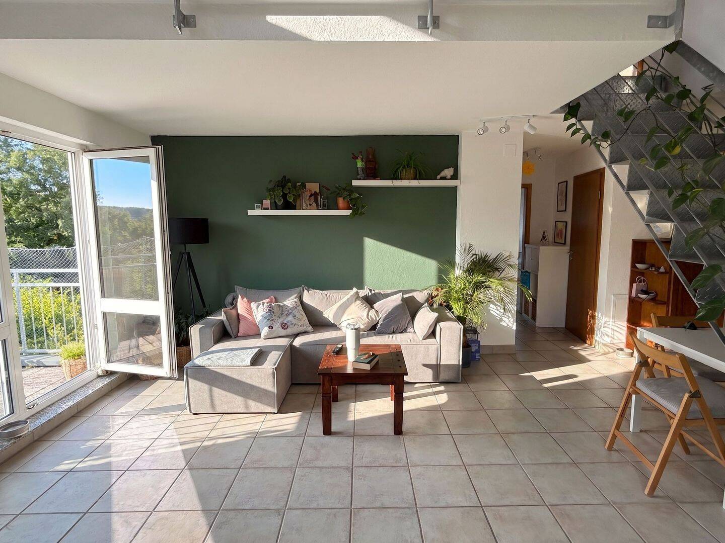 SILLENBUCH: Lichtdurchflutete Maisonette in gefragter Lage, 70619 Stuttgart (Heumaden Lederberg Riedenberg Sillenbuch)