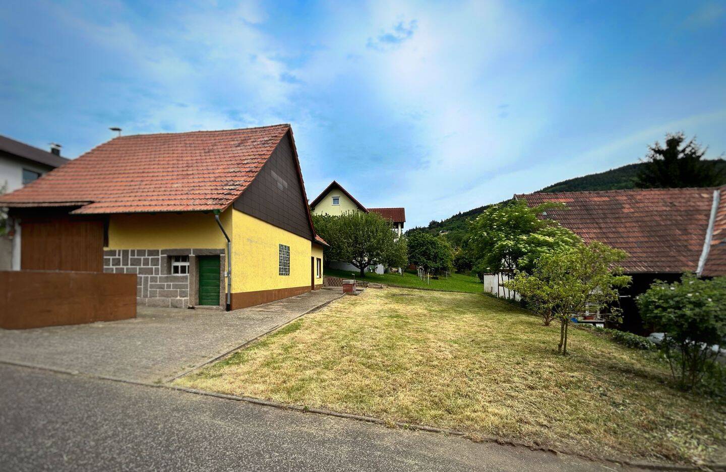 Neubau statt Kompromisse – Grundstück mit Altbestand!, 77815 Bühl