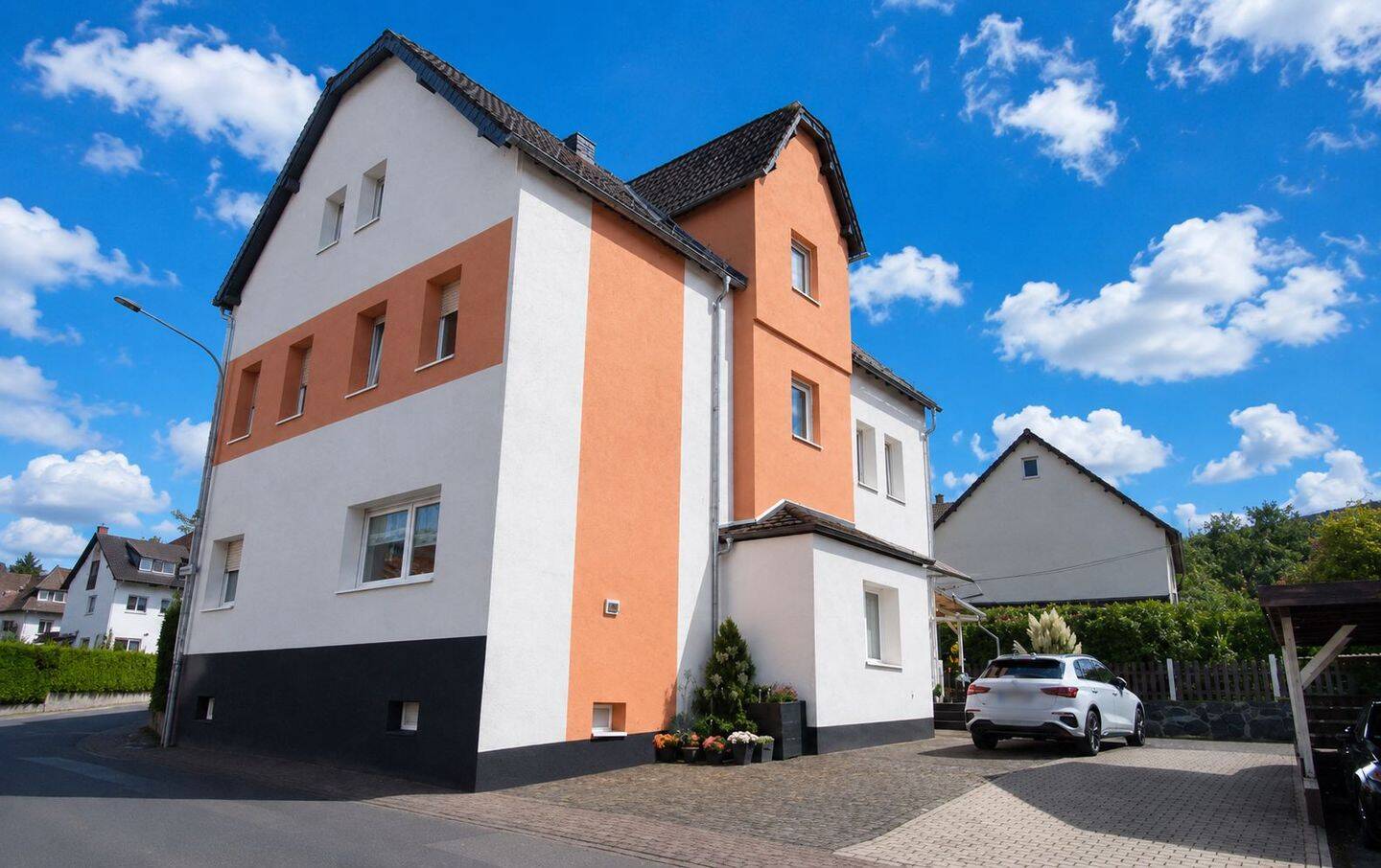 Gepflegtes Einfamilienhaus in ruhiger Lage von Dautphetal, 35232 Dautphetal