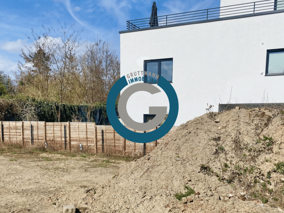BAUGRUNDSTÜCK NÄHE TELTOWKANAL – FÜR EINFAMILIENHAUS MIT ZWEI GESCHOSSEN – ERSCHLOSSEN, 12247 Berlin (Steglitz-Zehlendorf Lankwitz Steglitz)