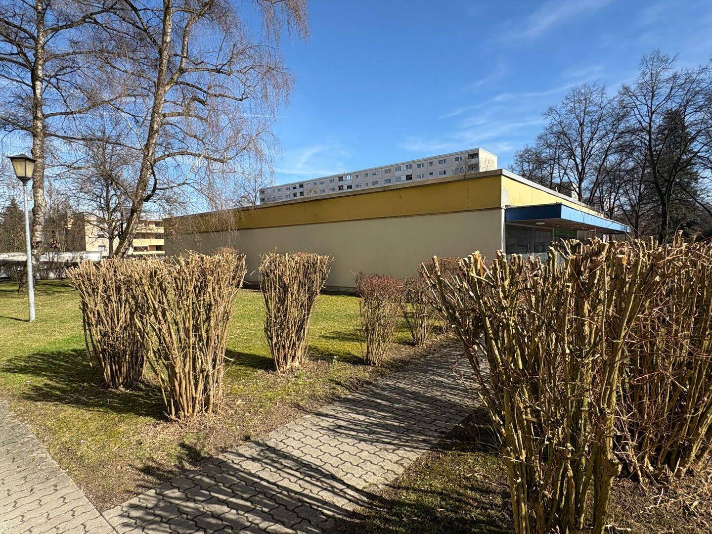 AIGNER – Baugrundstück mit genehmigter Bauvoranfrage für 12 Apartments, 81927 München (Bogenhausen)