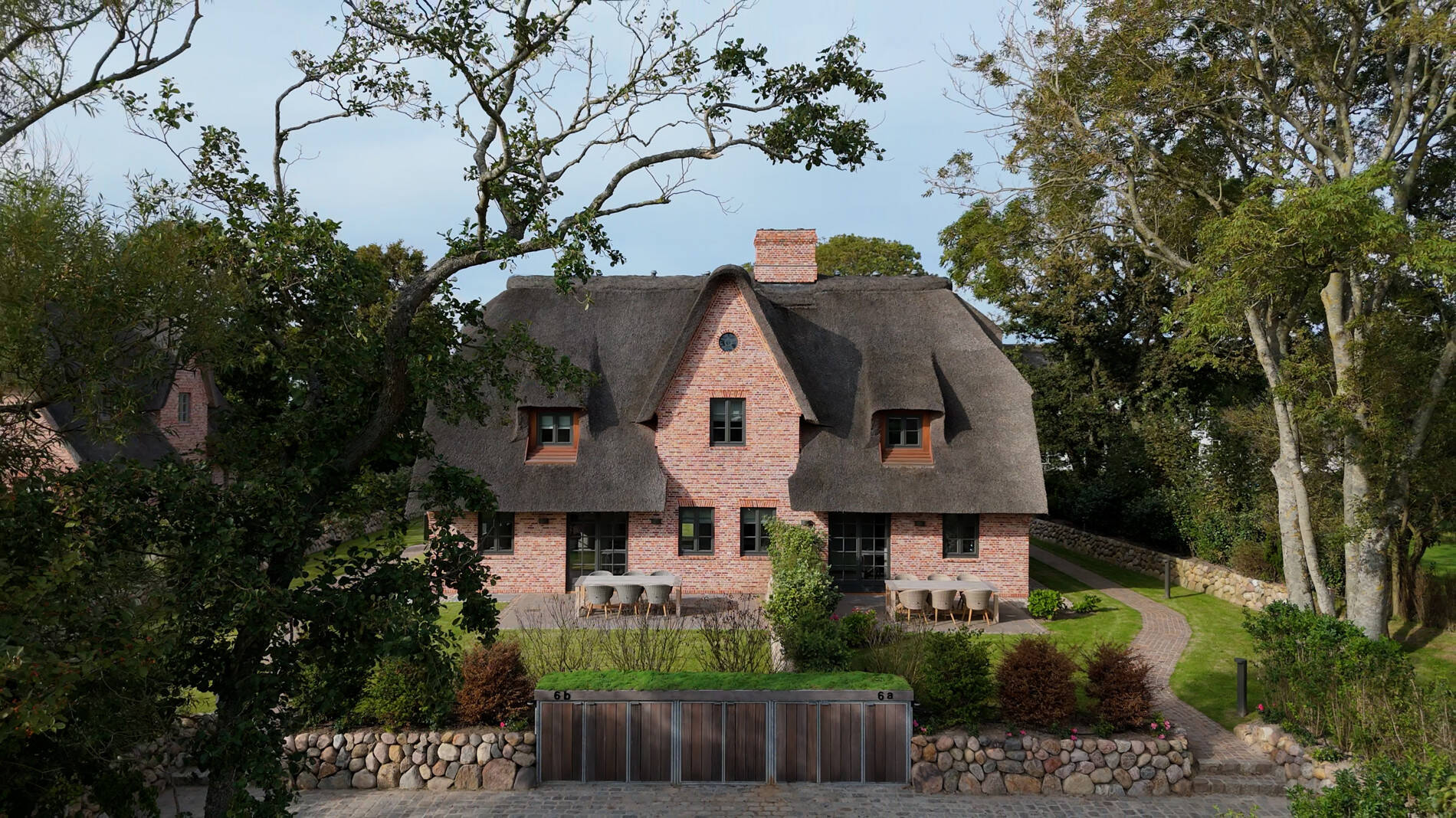 Exklusives Wohnen auf Sylt! Luxuriöse Doppelhaushälfte in Archsum zur Miete, 25980 Sylt