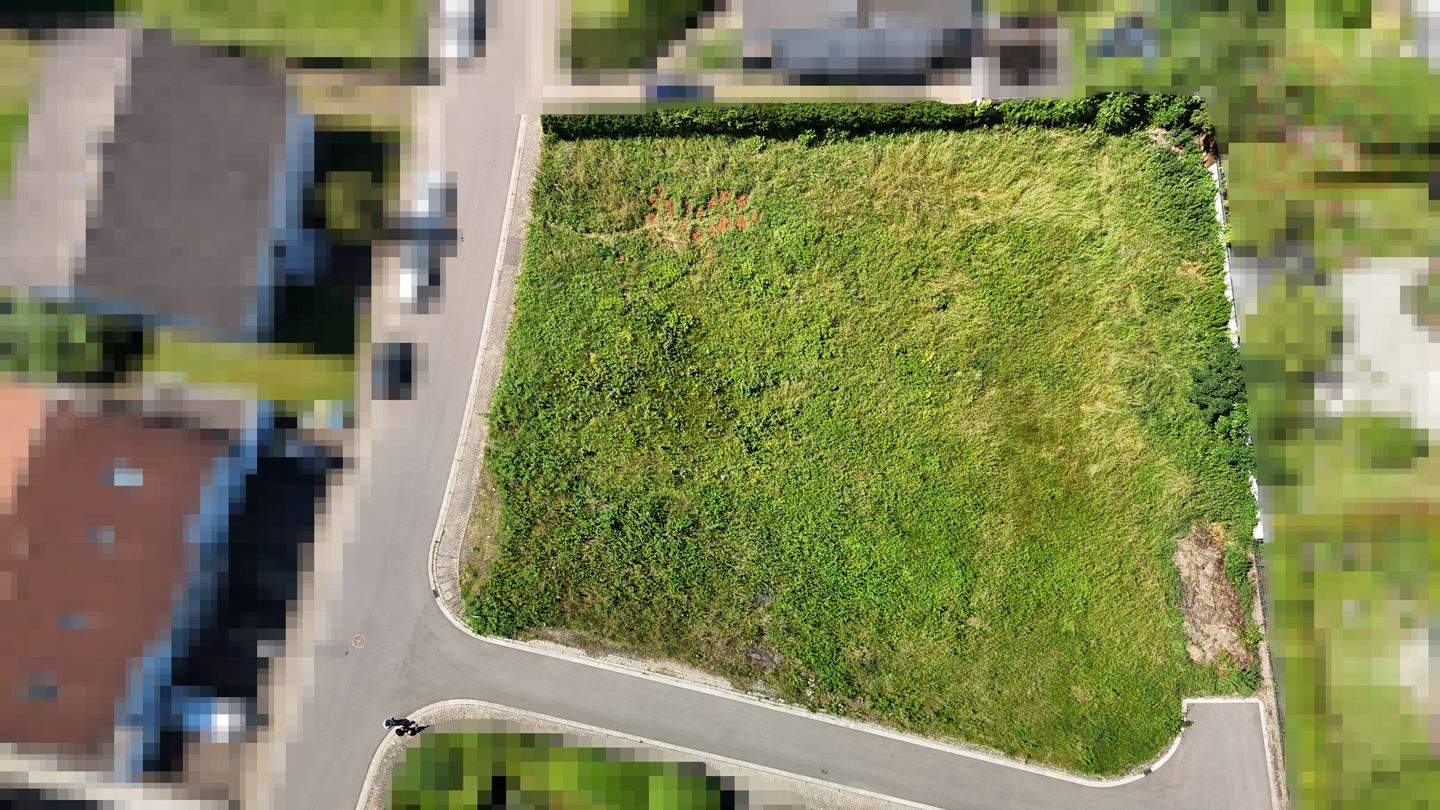 Das perfekte Grundstück  für eine großzügige Bebauung oder zwei separate Bauprojekte in Bous, 66359 Bous