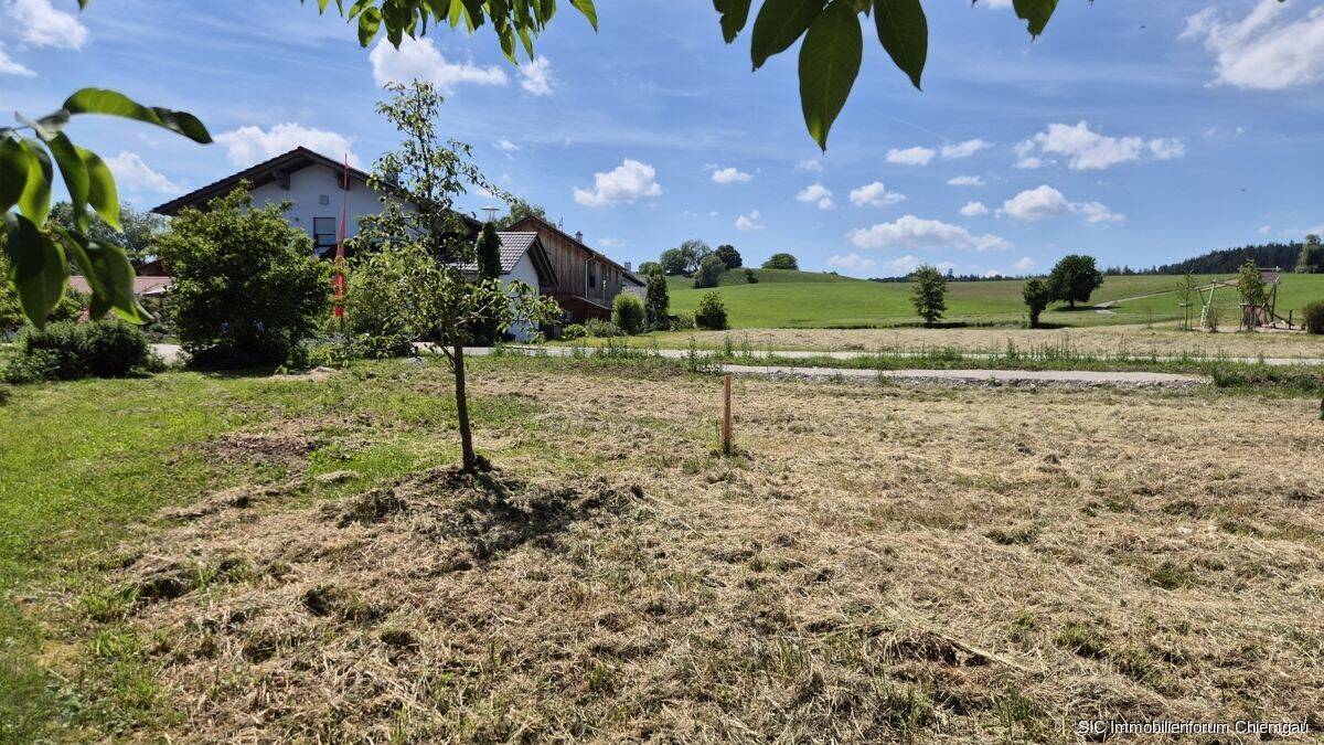 Die Lage überzeugt!  Absolut ruhig & sonnig gelegenes Baugrundstück in Tengling, ideal für Familien!, 83373 Taching a. See