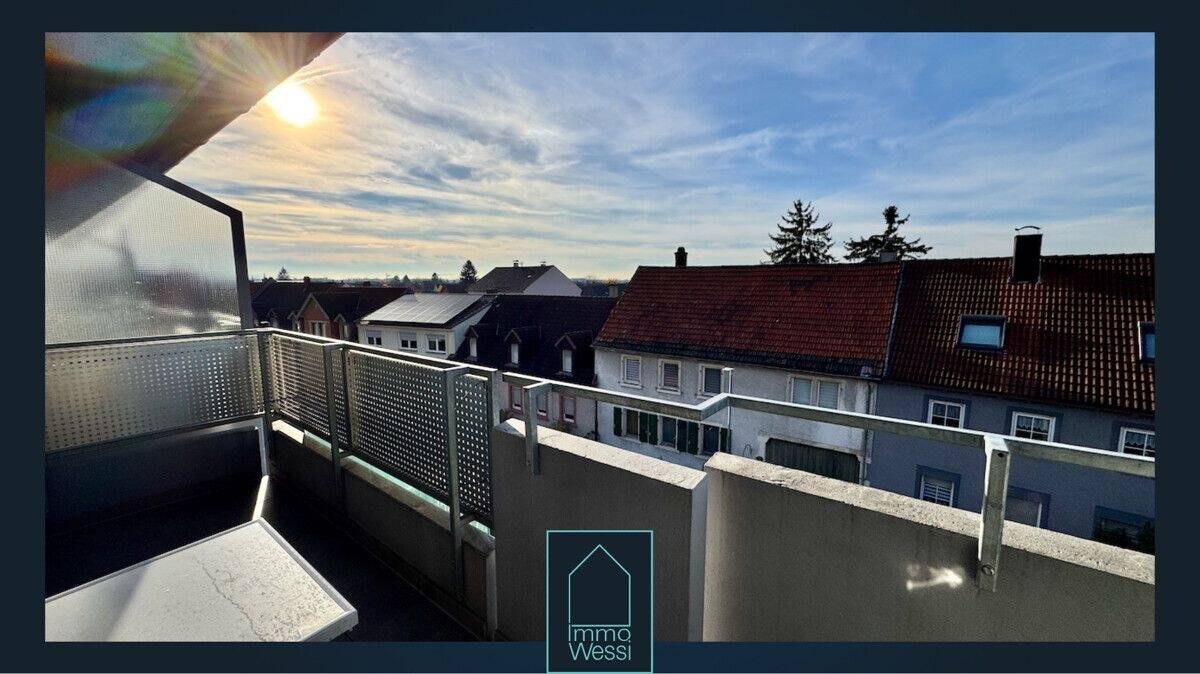 Zentral gelegene 2 Zimmer Wohnung mit Balkon in einer 30er Zone in Weingarten, 76356 Weingarten (Baden)