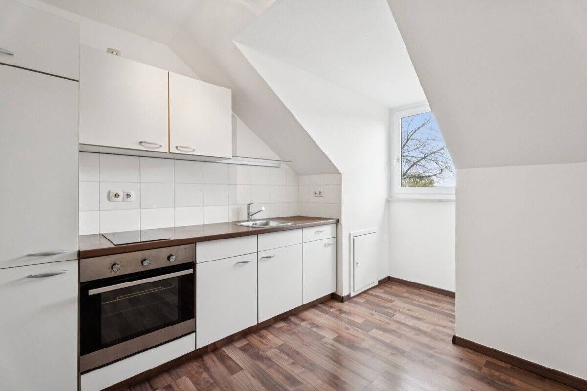 Erstbezug nach Renovierung einer 2 Zimmer Wohnung mit Einbauküche in Bad Wörishofen, 86825 Bad Wörishofen