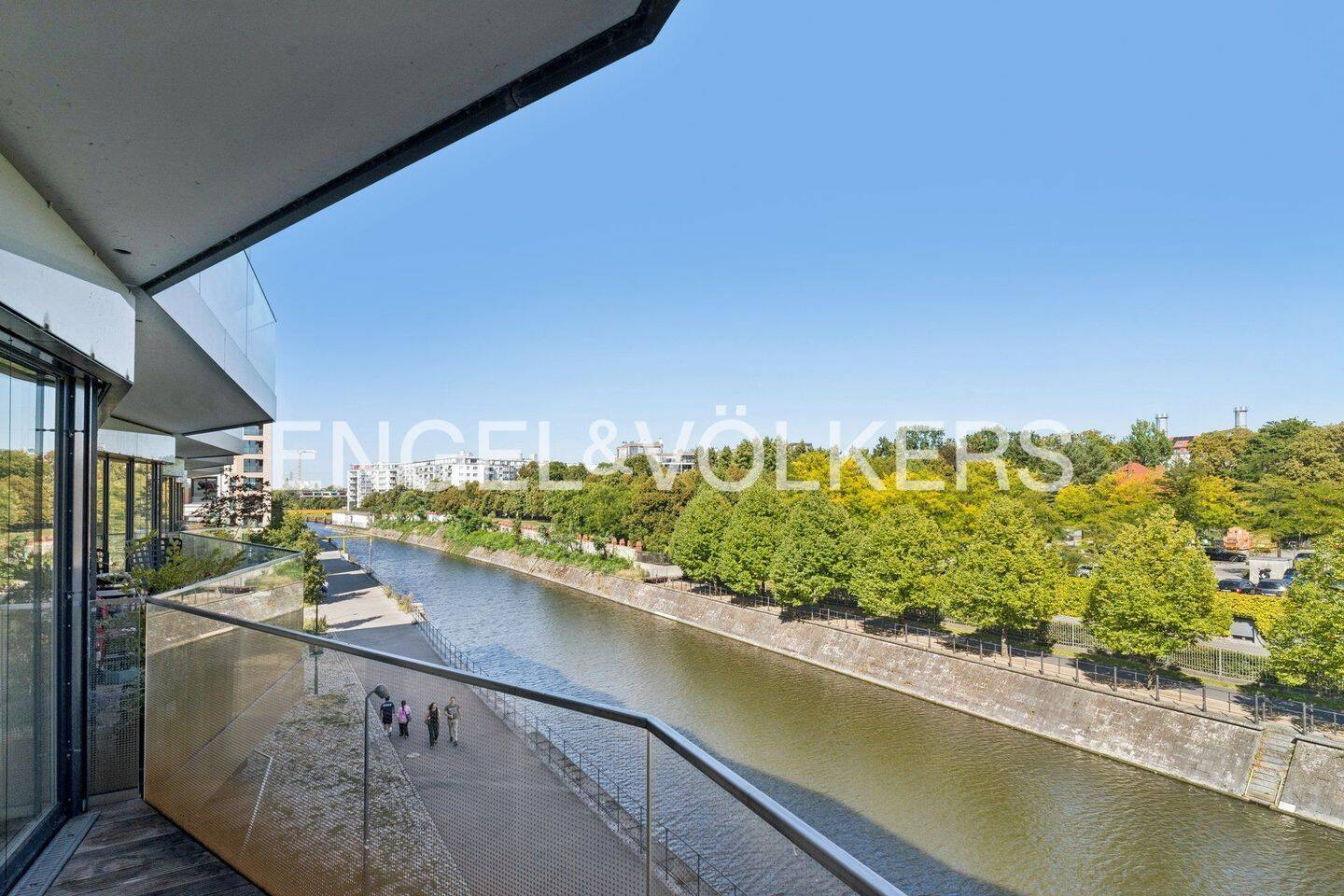 Urban leben -Berlin Mitte- idyllisch mit Blick auf die Spree, 10557 Berlin (Mitte Hansaviertel Moabit Tiergarten)