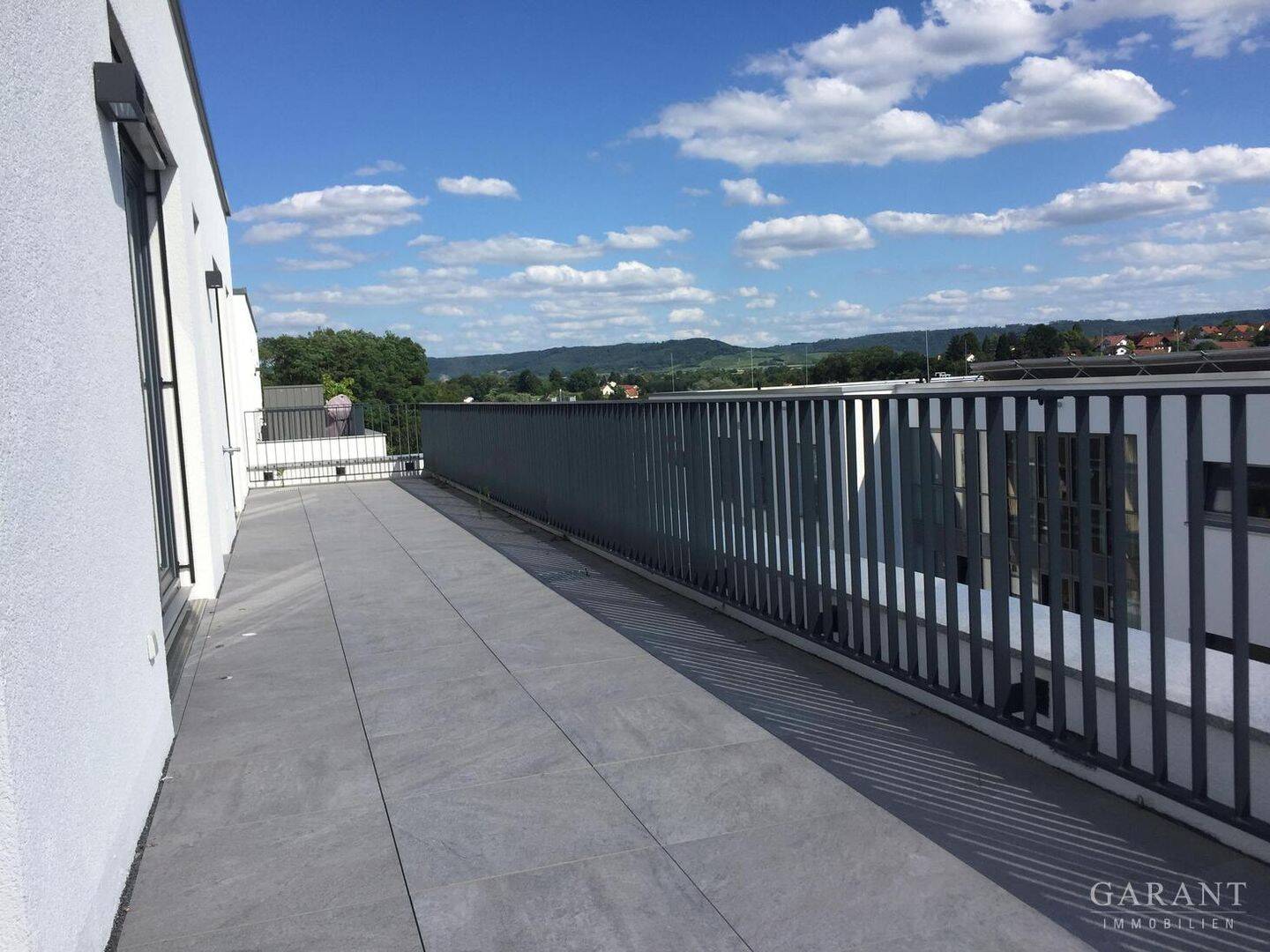 3,5 Zimmer Penthouse Wohnung mit TG-Platz und Stellplatz, 74613 Öhringen