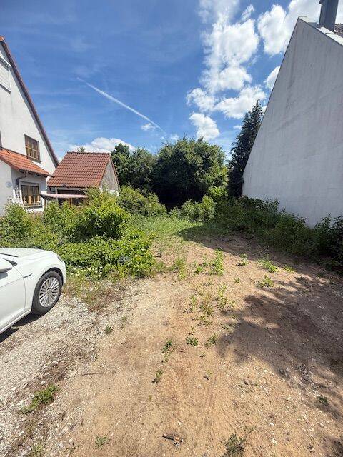 Schönes Baugrundstück für eine DHH Ihr Nachbar ist bereits da, 90768 Fürth
