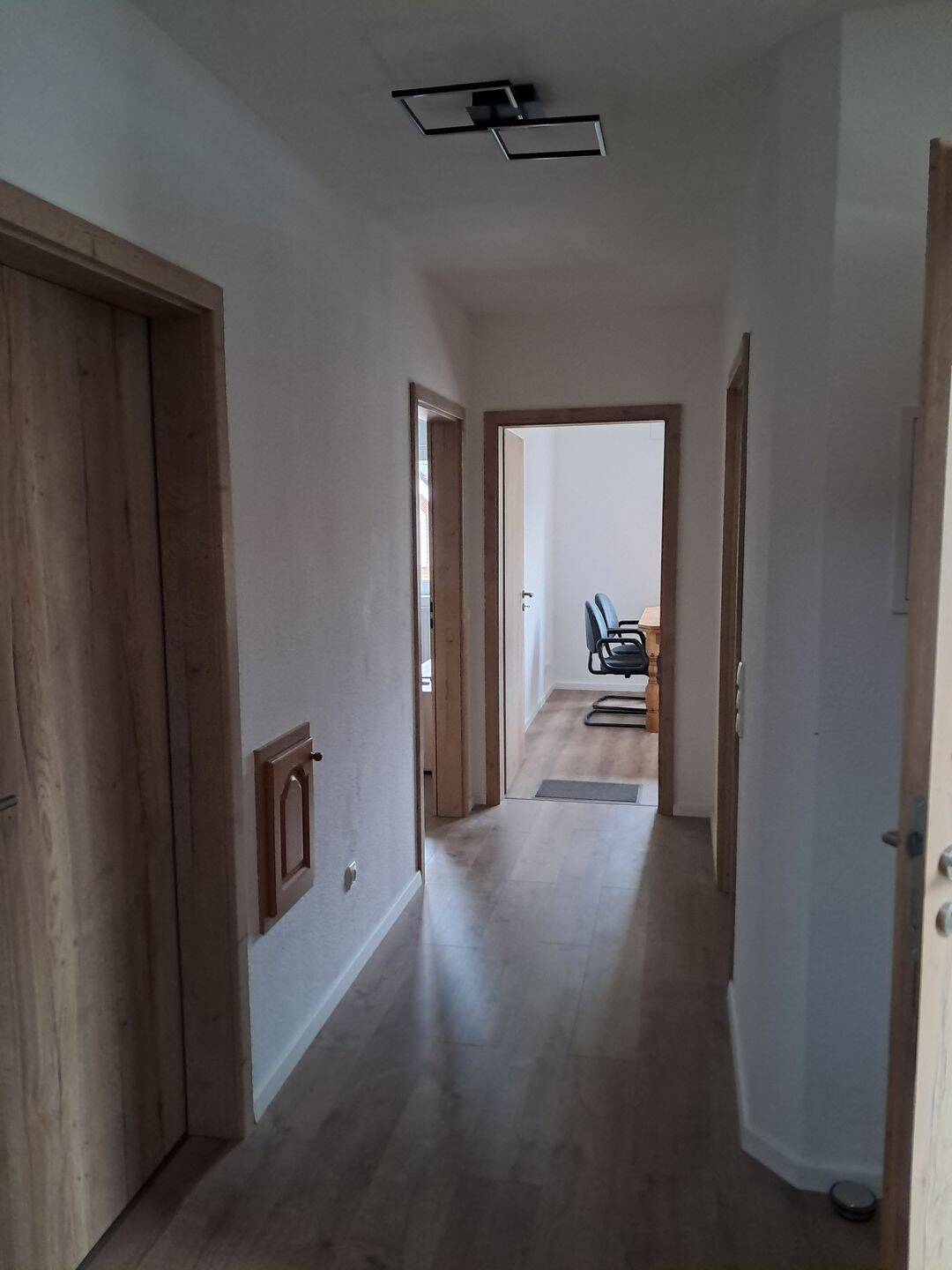 Möbliert u. renovierte 2-Zimmer-Wohnung in Hiddenhausen, 32120 Hiddenhausen