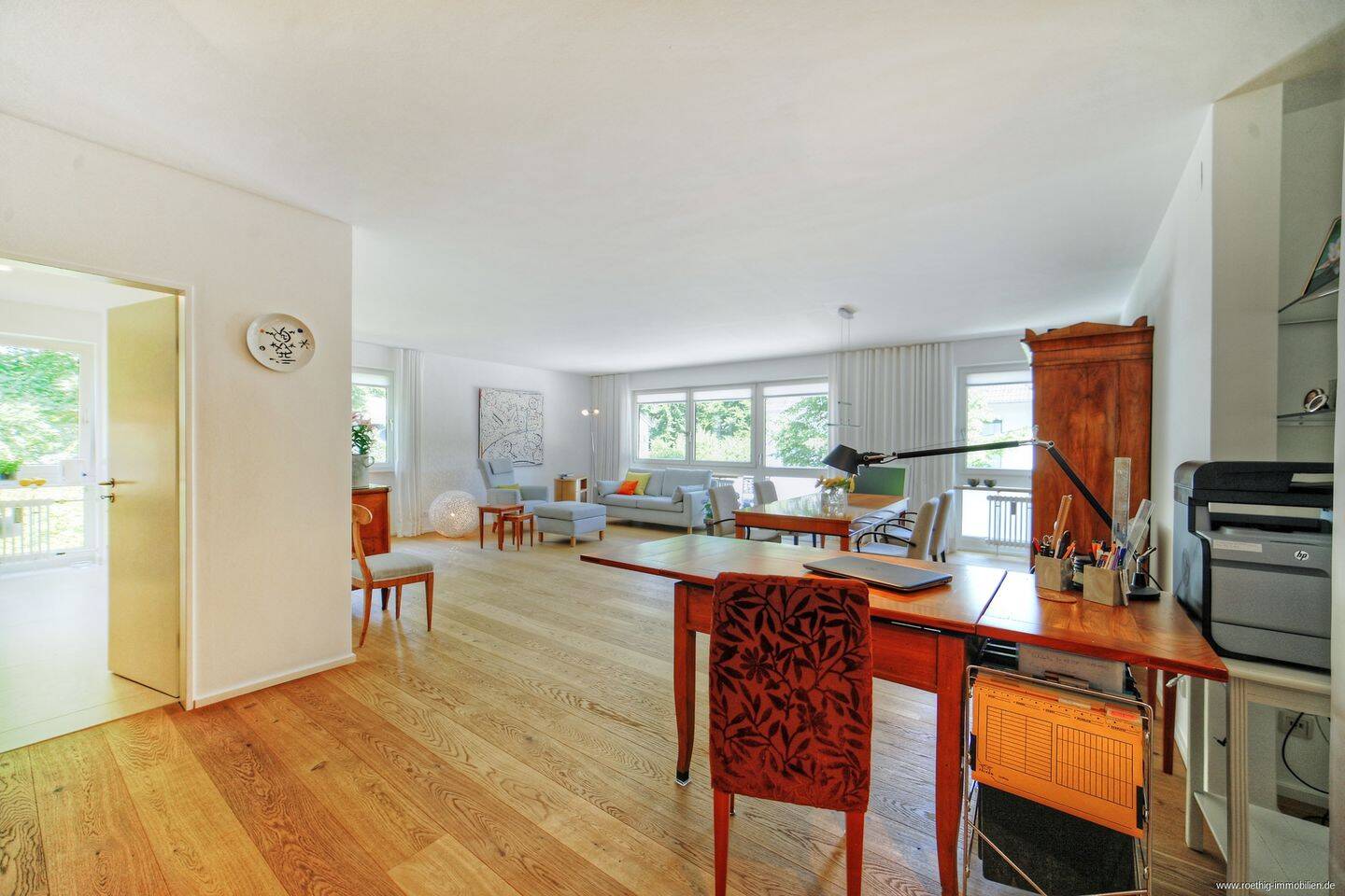 Harlaching: Großzügige 3-Zimmer-Wohnung mit Ankleidezimmer & Terrasse unmittelbar an der Isar!, 81545 München (Untergiesing-Harlaching)