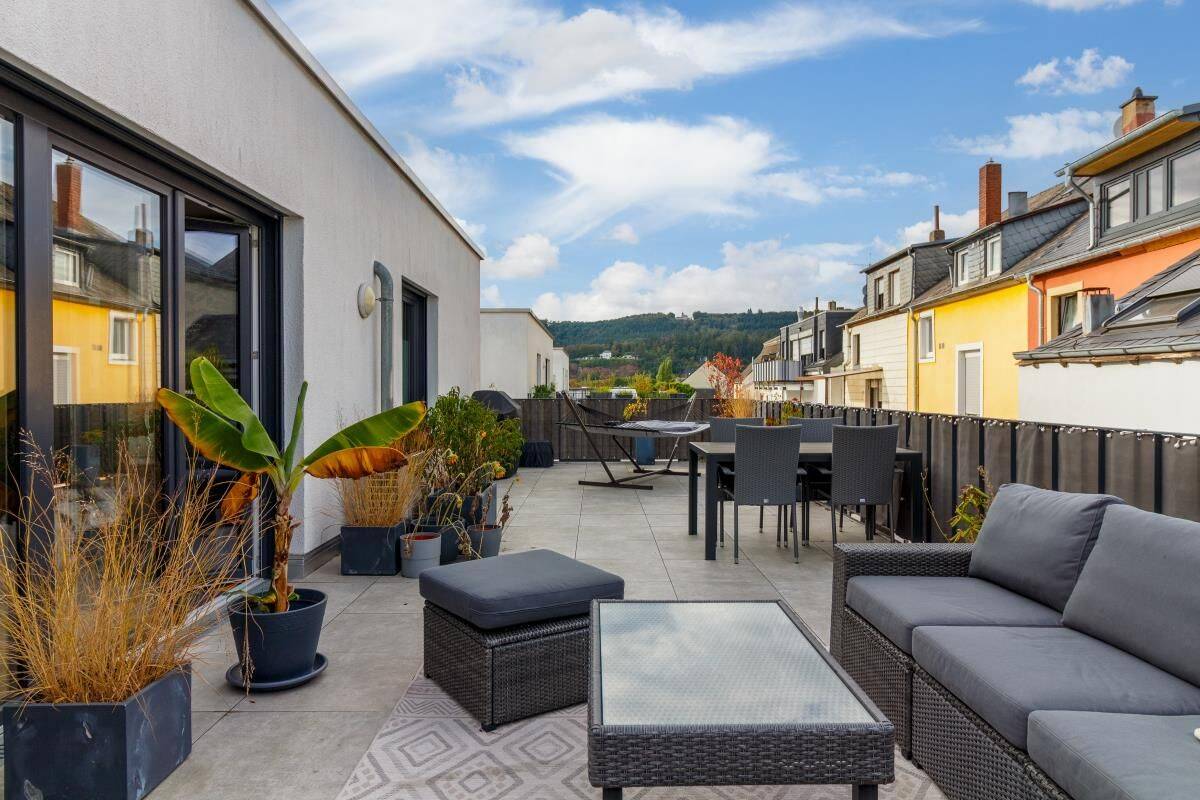 Altersgerechte Penthousewohnung mit großer Dachterrasse nur 5 Gehminuten Nähe Porta, 54292 Trier (Eitelsbach Ruwer Trier-Nord)