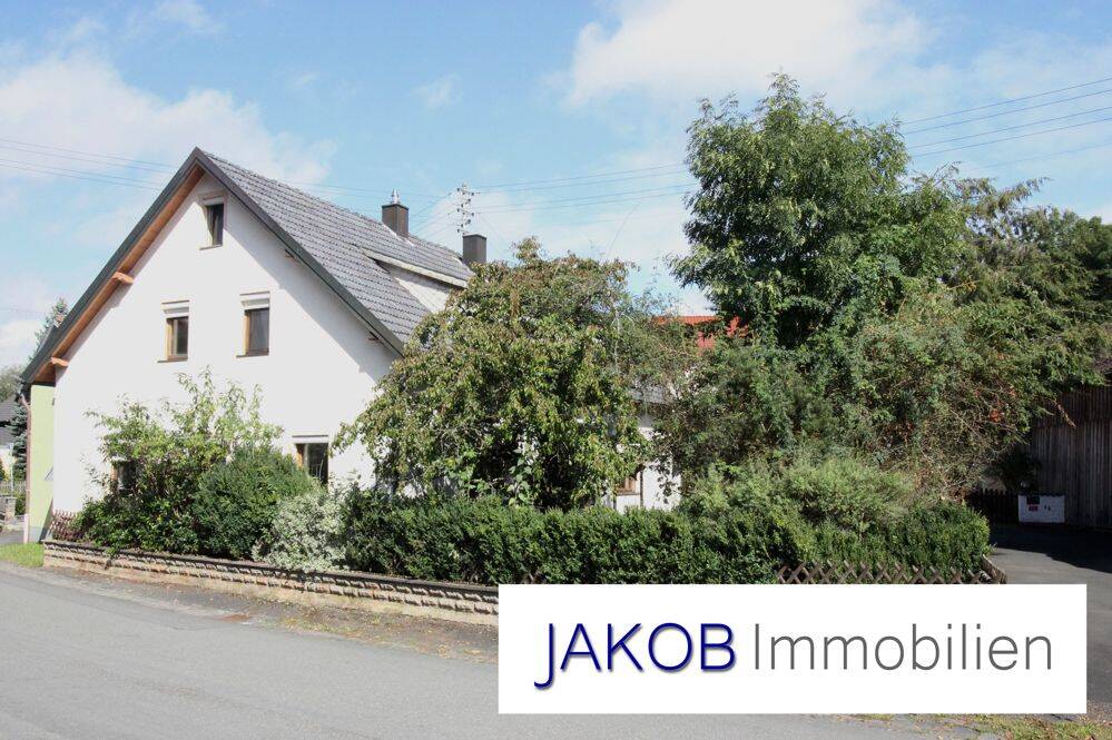 Gute Lage und viel Platz, Familienhaus in Untersteinach, 95369 Untersteinach