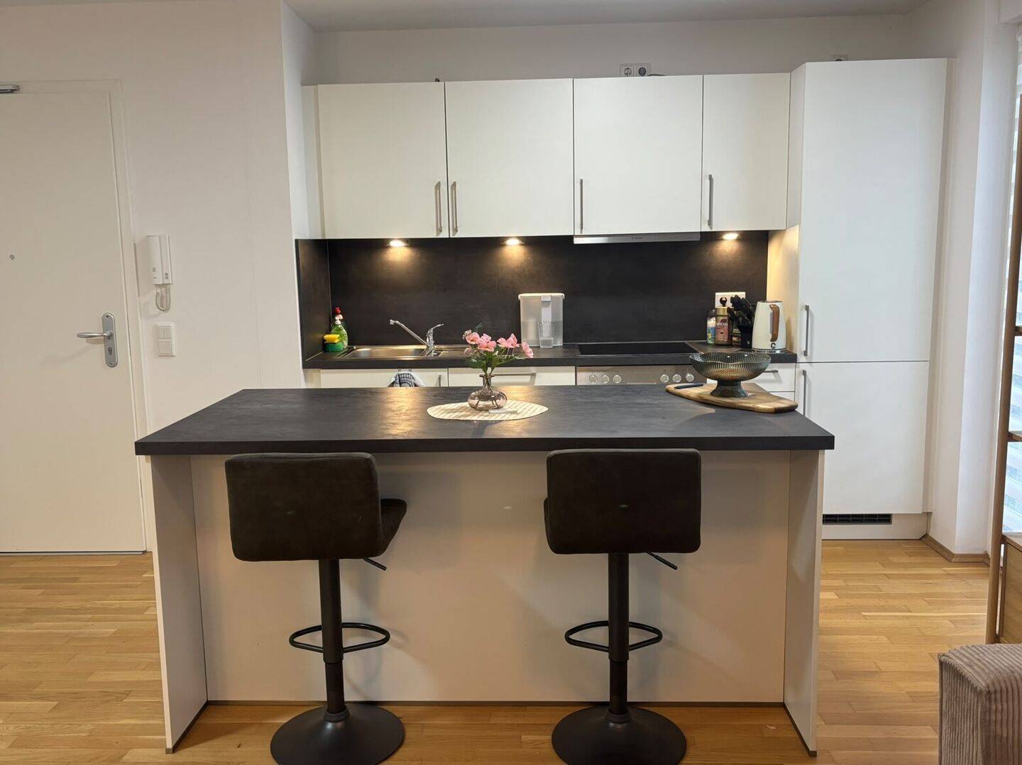 Moderne 2-Zimmer-Wohnung mit Terrasse, EBK & TG-Stellplatz in Mainz Weisenau ab sofort, 55130 Mainz (Laubenheim Weisenau)