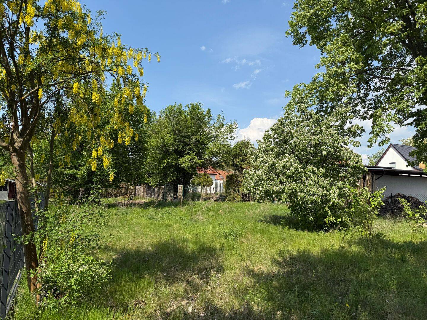 Einmalige Gelegenheit! Freies Baugrundstück mit Baugenehmigung im beliebten Blumenviertel, 14532 Stahnsdorf