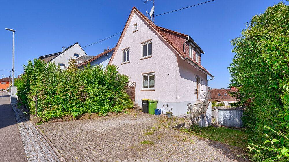 Heimwerker aufgepasst – charmantes Einfamilienhaus mit großem Garten in ruhiger Lage von Sersheim!, 74372 Sersheim