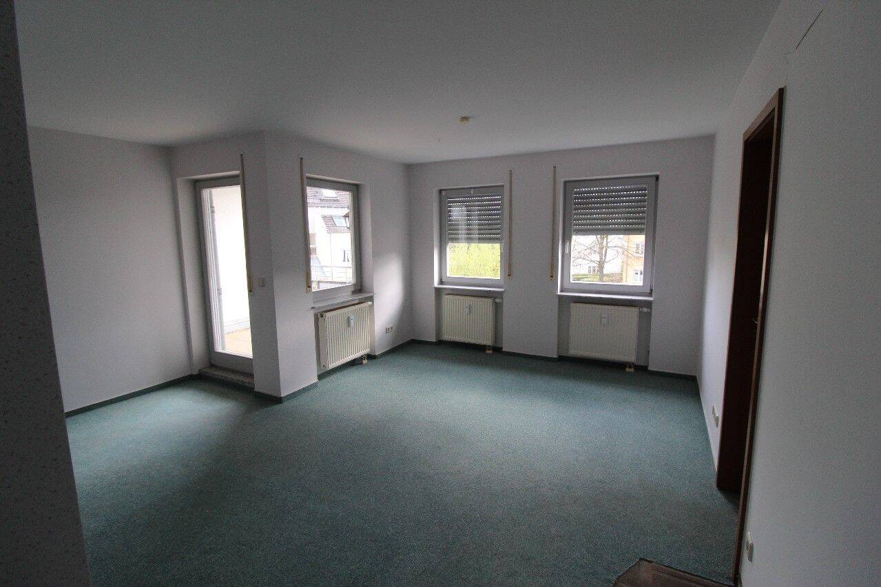 Frei gewordene Eigentumswohnung mit Balkon und PKW-Stellplatz am Haus, 9224 Chemnitz (Grüna Mittelbach)