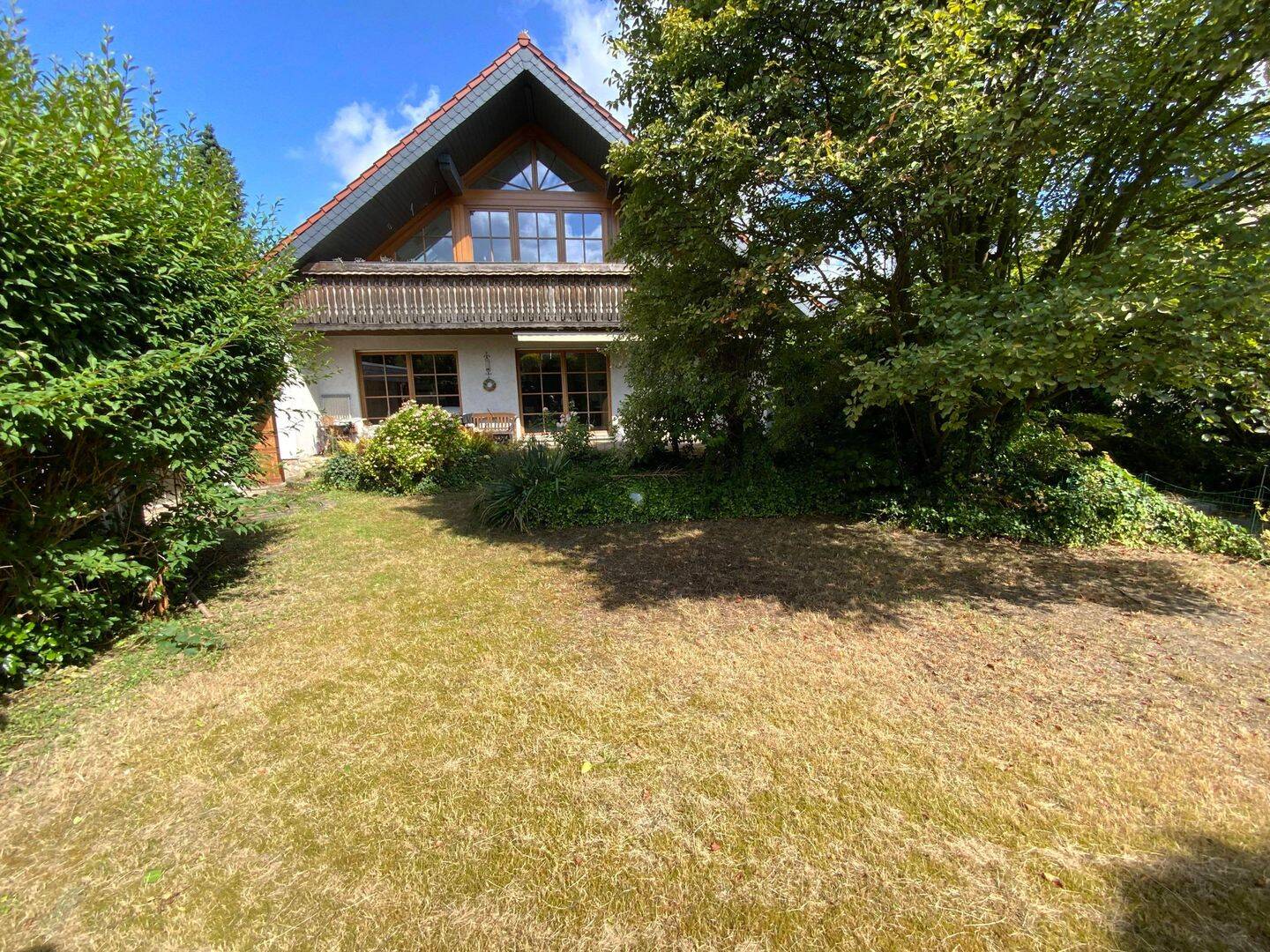Teilmodernisiertes Einfamilienhaus in ruhiger Wohnlage, 32107 Bad Salzuflen