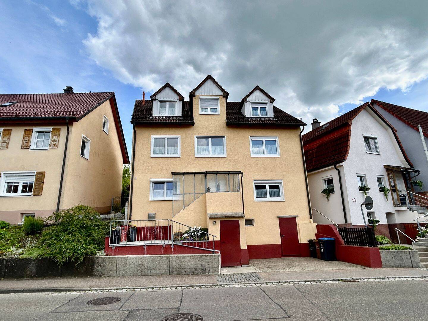 Familienfreundliches Einfamilienhaus mit grüner Oase in Steinheim am Albuch, 89555 Steinheim am Albuch