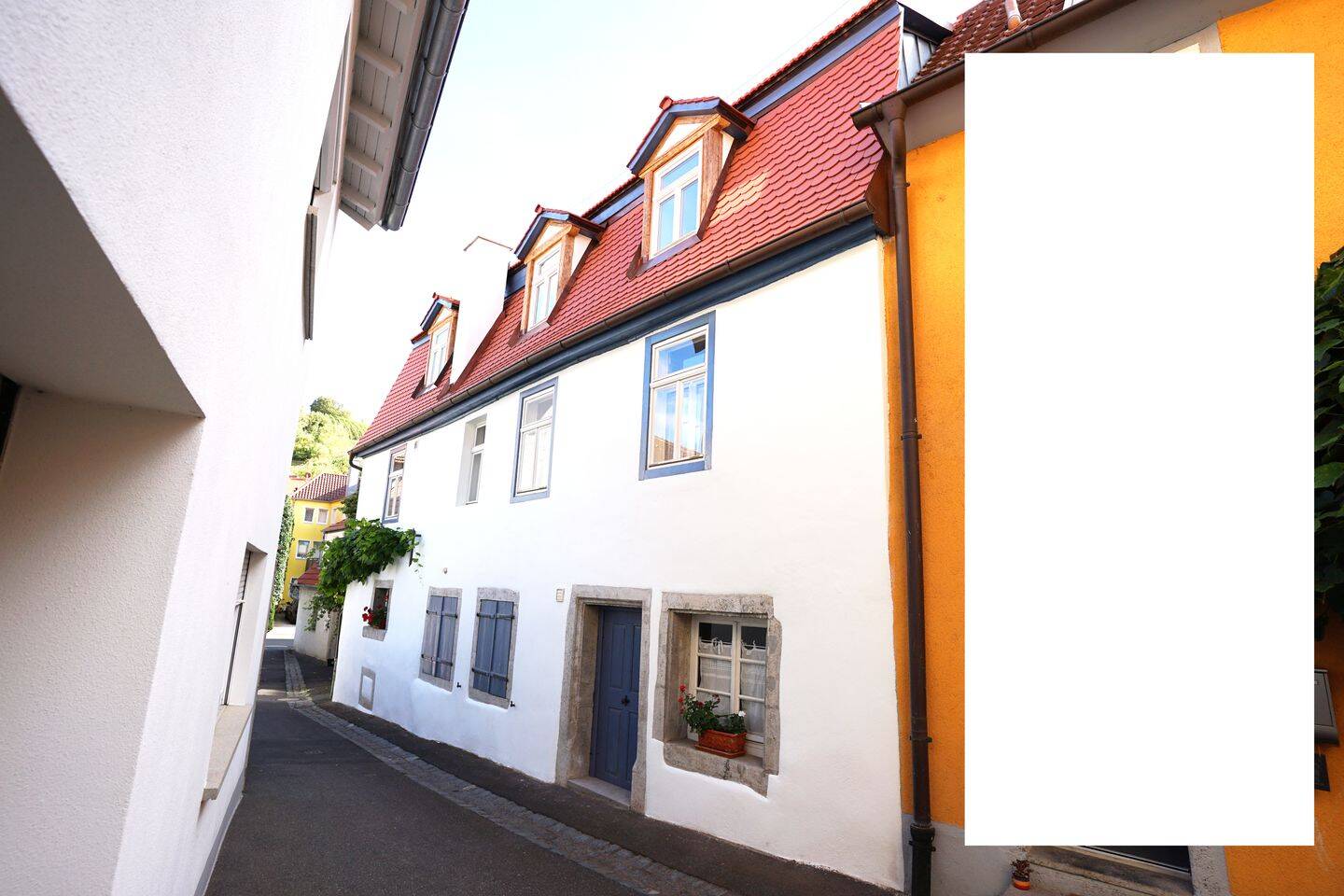 Alt trifft Moderne – Charmantes historisches Wohnhaus im Weinort Randersacker, 97236 Randersacker