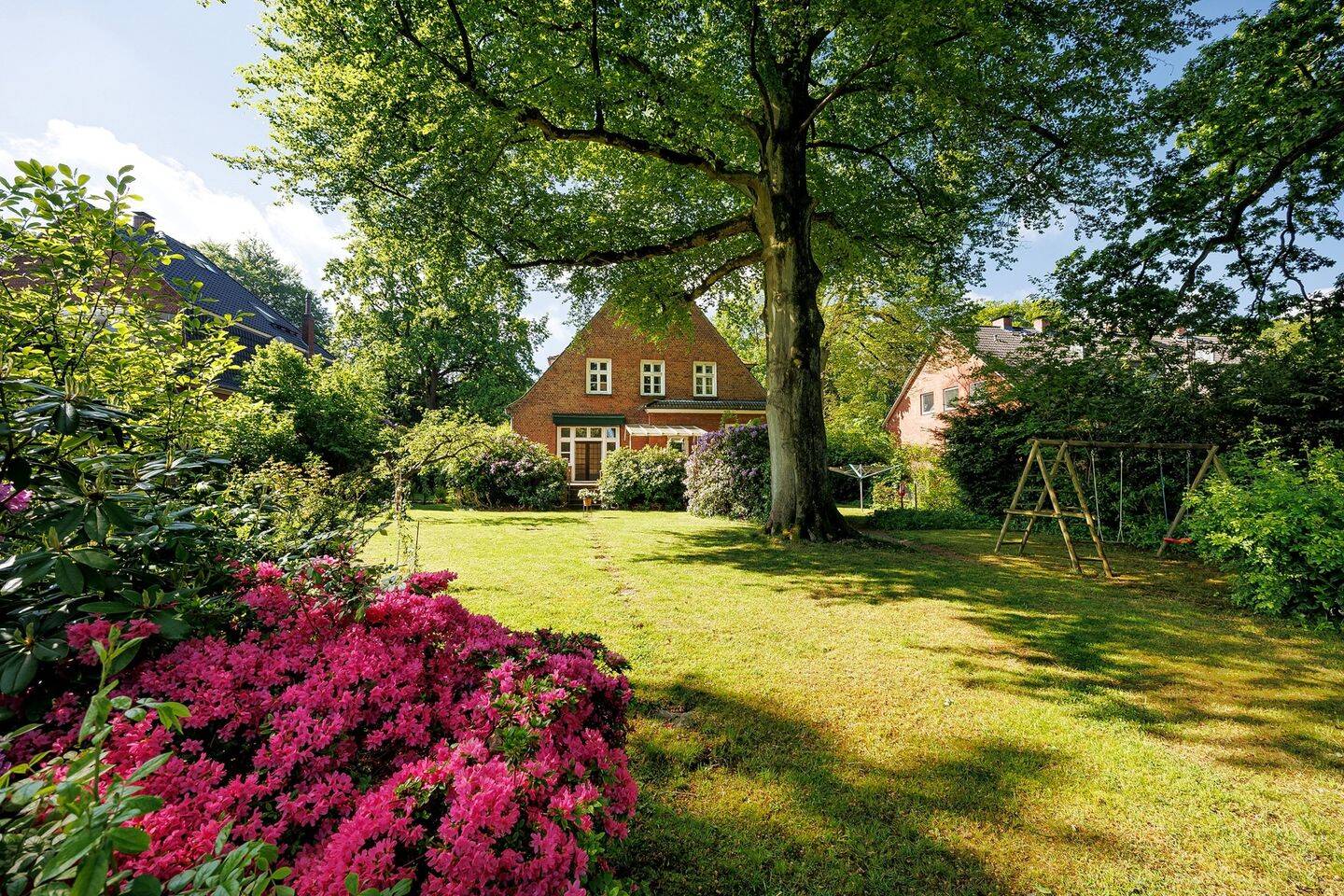 Hanseatische Architektur: Rotklinkervilla mit viel Platz & Potential in Klein Flottbek, 22609 Hamburg (Altona Groß Flottbek Nienstedten Osdorf Othmarschen)