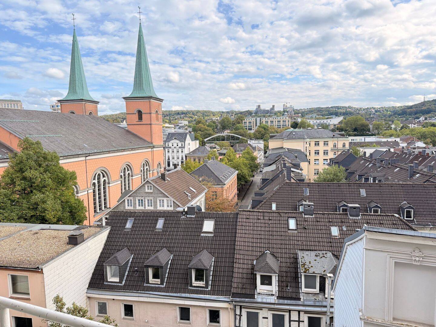 Lichtdurchflutete 2-Zimmer Wohnung im wunderschönen Luisenviertel, 42105 Wuppertal (Elberfeld)