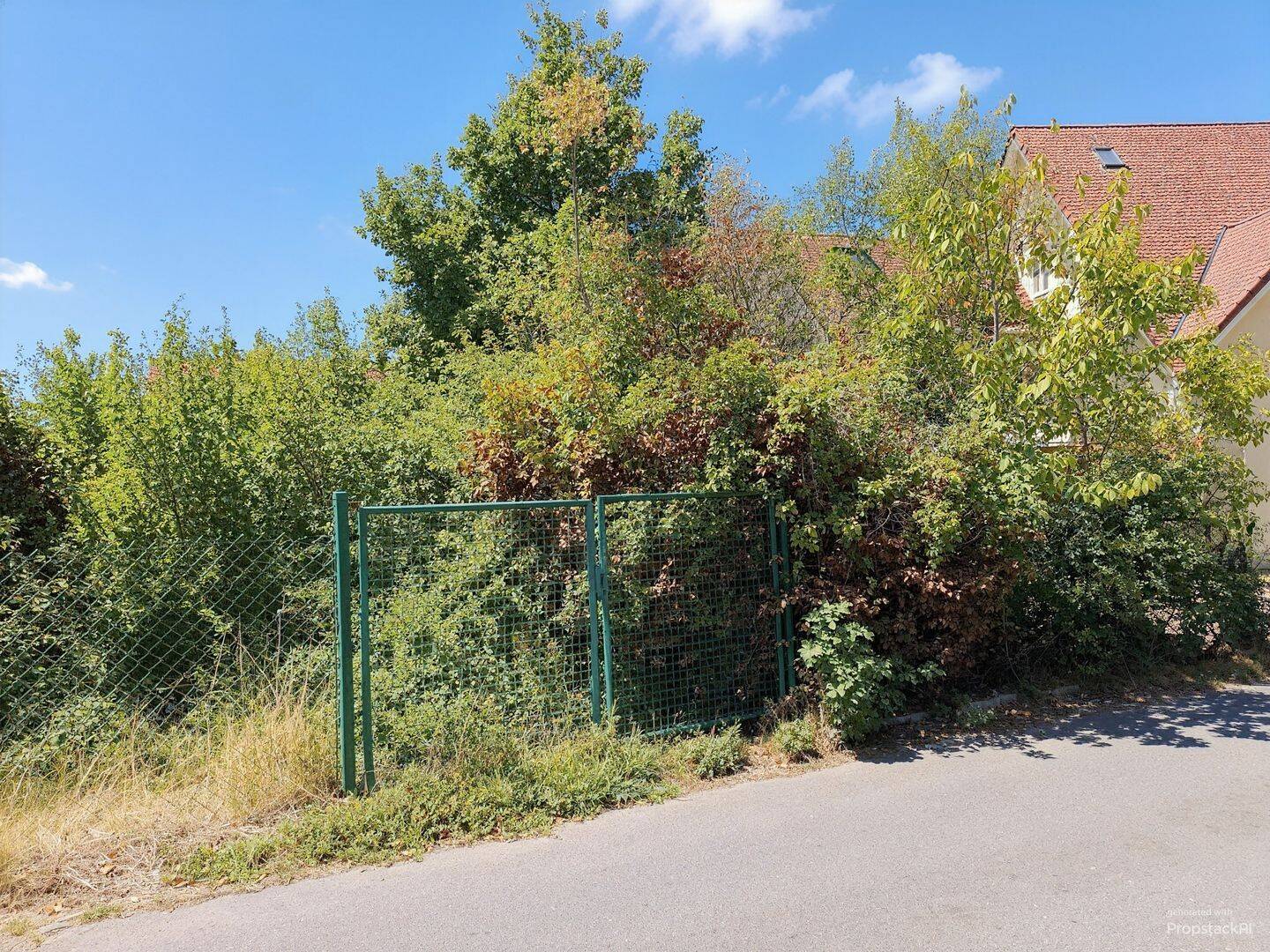 Seltene Gelegenheit! Attraktives Baugrundstück mit ca. 572m² in mondäner Lage von Cadolzburg., 90556 Cadolzburg
