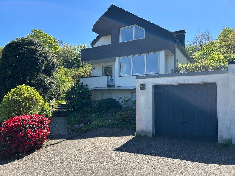 Freistehendes Einfamilienhaus in beliebter Wohnlage von Wuppertal-Barmen, 42287 Wuppertal (Barmen)