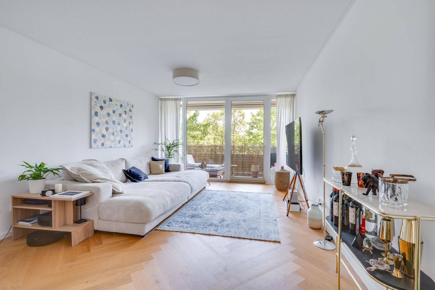 AIGNER – Offen, Modern und vielseitig: Sanierte 3-Zimmerwohnung, 80993 München (Moosach)