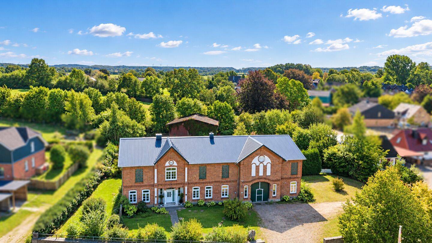 Ein besonderer Resthof mit Geschichte, Raum und viel Potenzial, 24367 Osterby